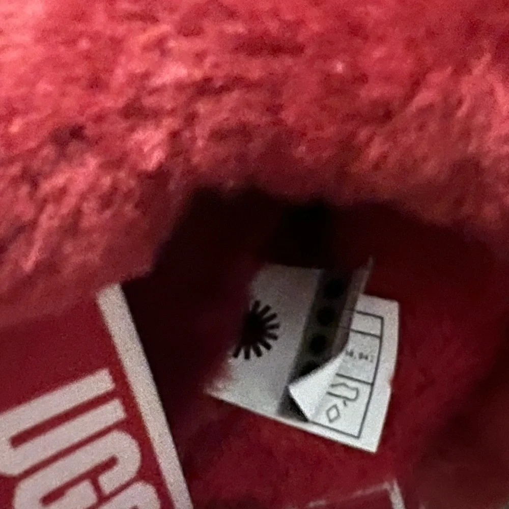 FLUFF YEAH UGG Open Toe Sling Back Slipper Sz 4 Youth